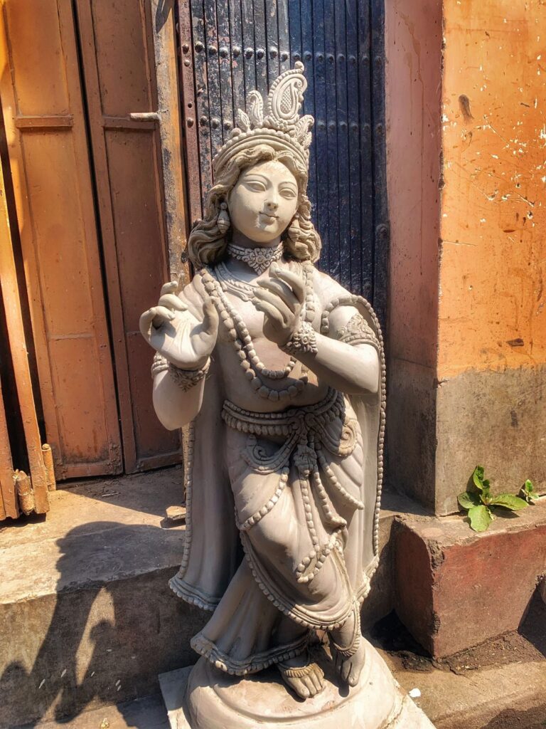 Clay statue for Kumartuli