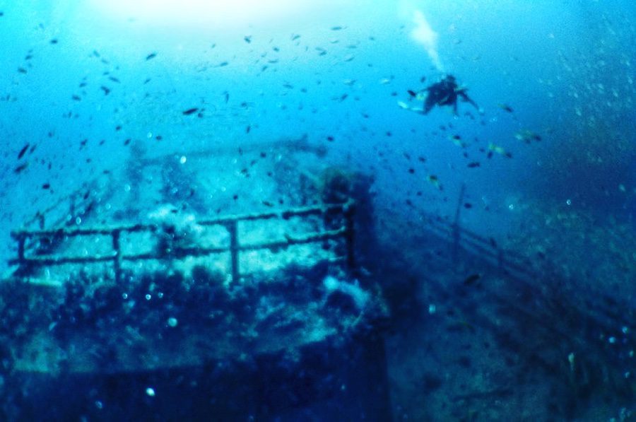 Scuba diving in Dolphin Wreck (Brunei)