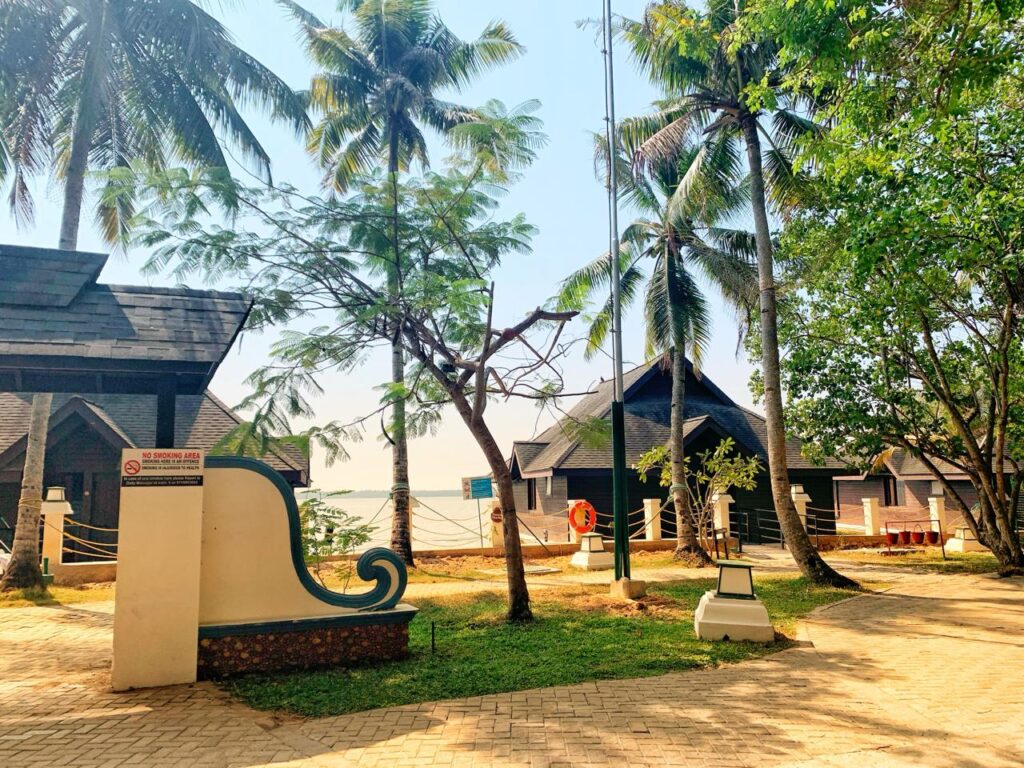 Club Mahindra Ashtamudi - 5 Star Hotels in Ashtamudi Kerala
