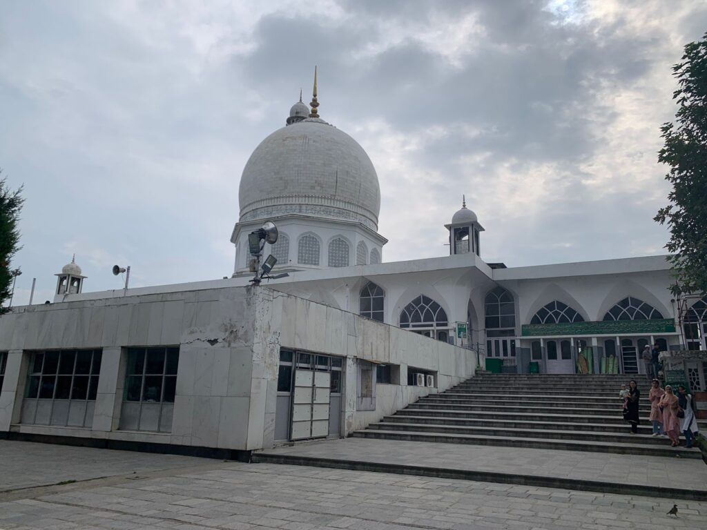 Hazratbal Masjid in Srinagar