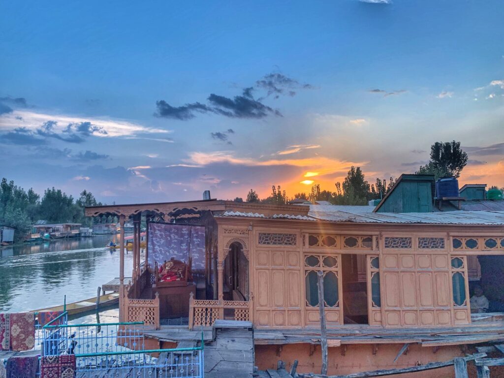 View of Sunset from Houseboat in Srinagar